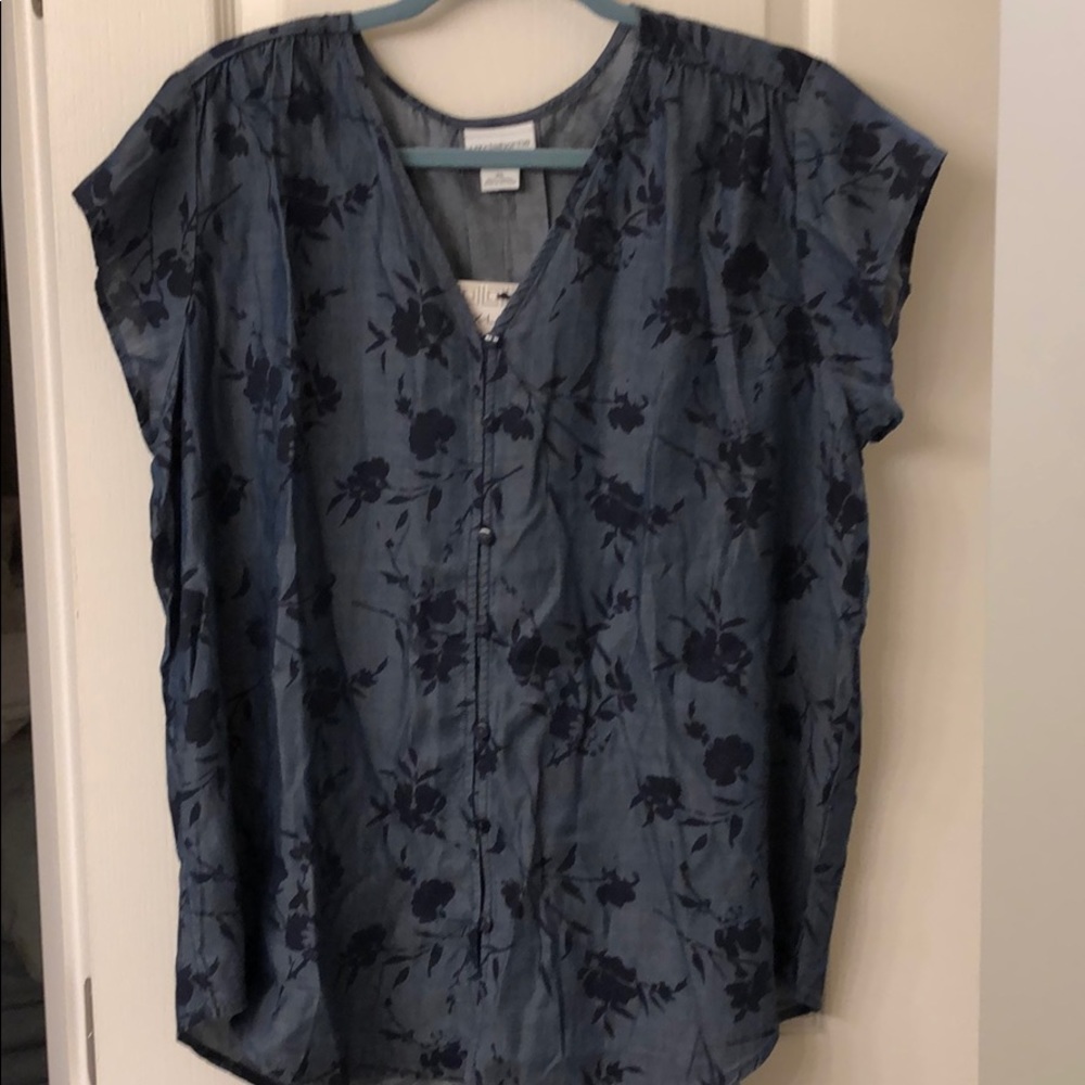 Blue chambre floral cap sleeve top